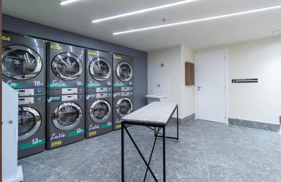 Apartemen Lindo Entre A Estacao Carioca E Cinelandia. Rio de Janeiro